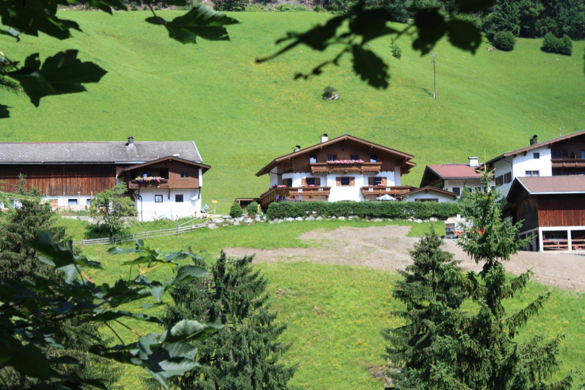 Zellerhof Lägenhet Finkenberg Exteriör bild