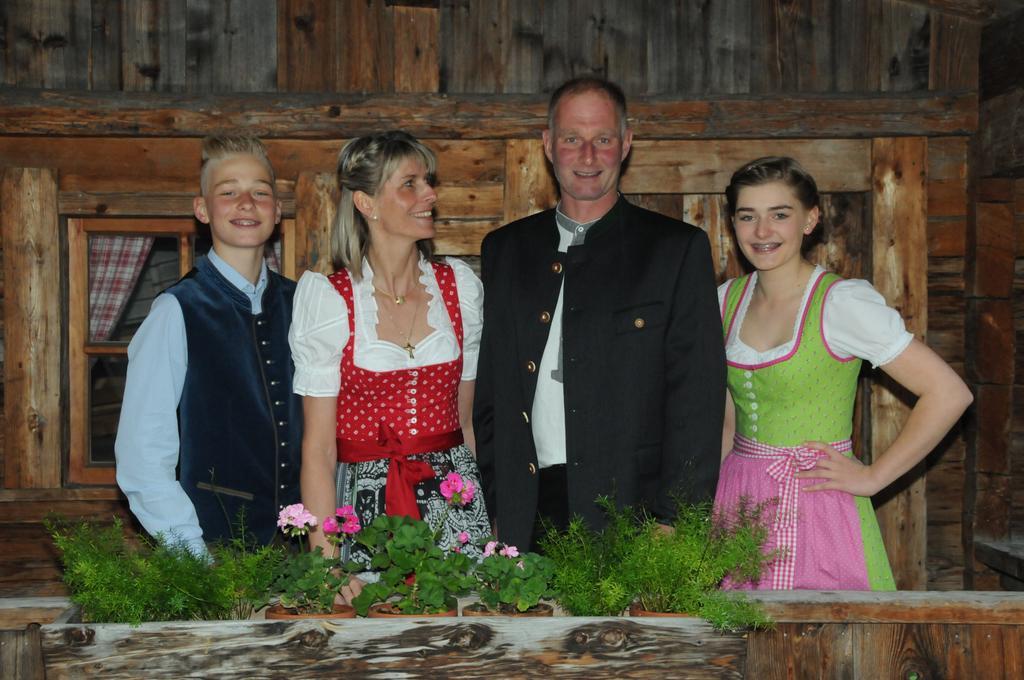 Zellerhof Lägenhet Finkenberg Exteriör bild