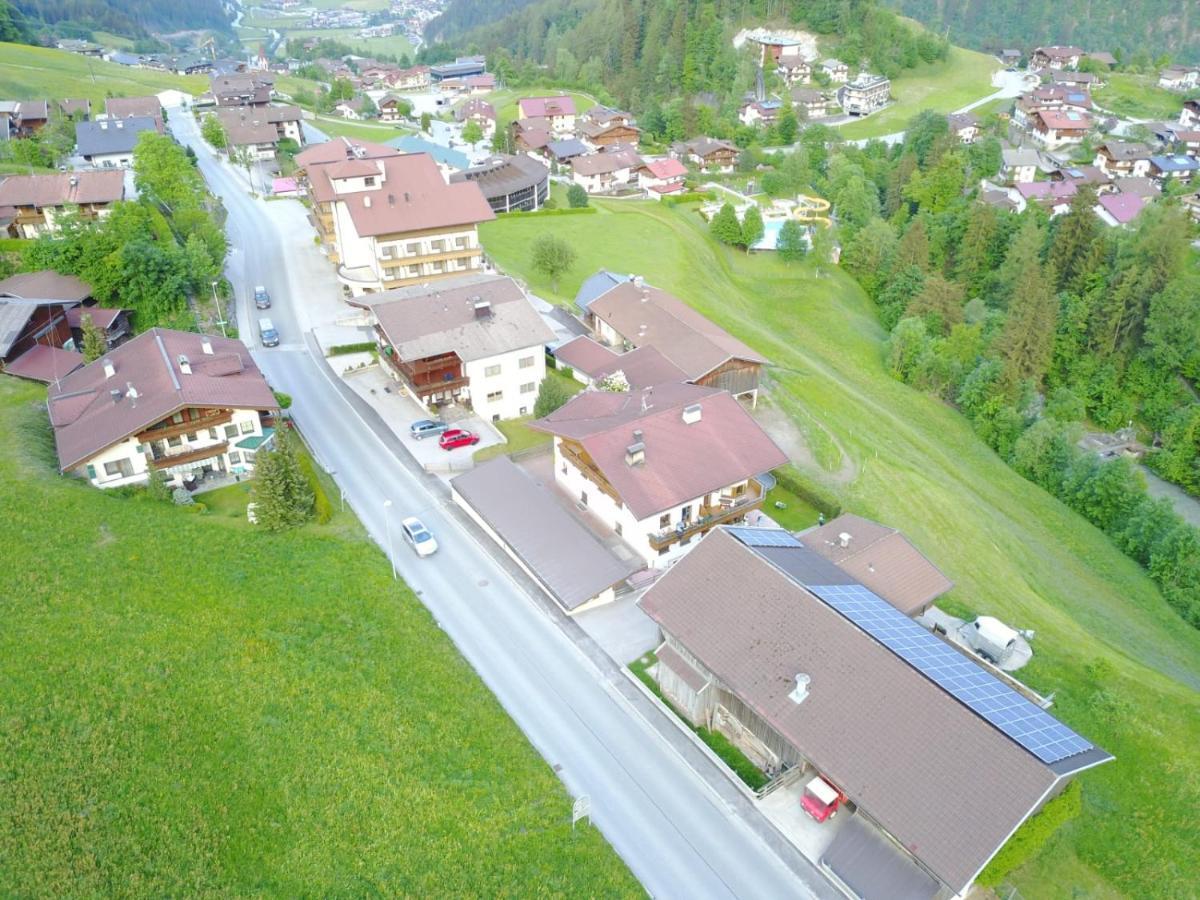 Zellerhof Lägenhet Finkenberg Exteriör bild